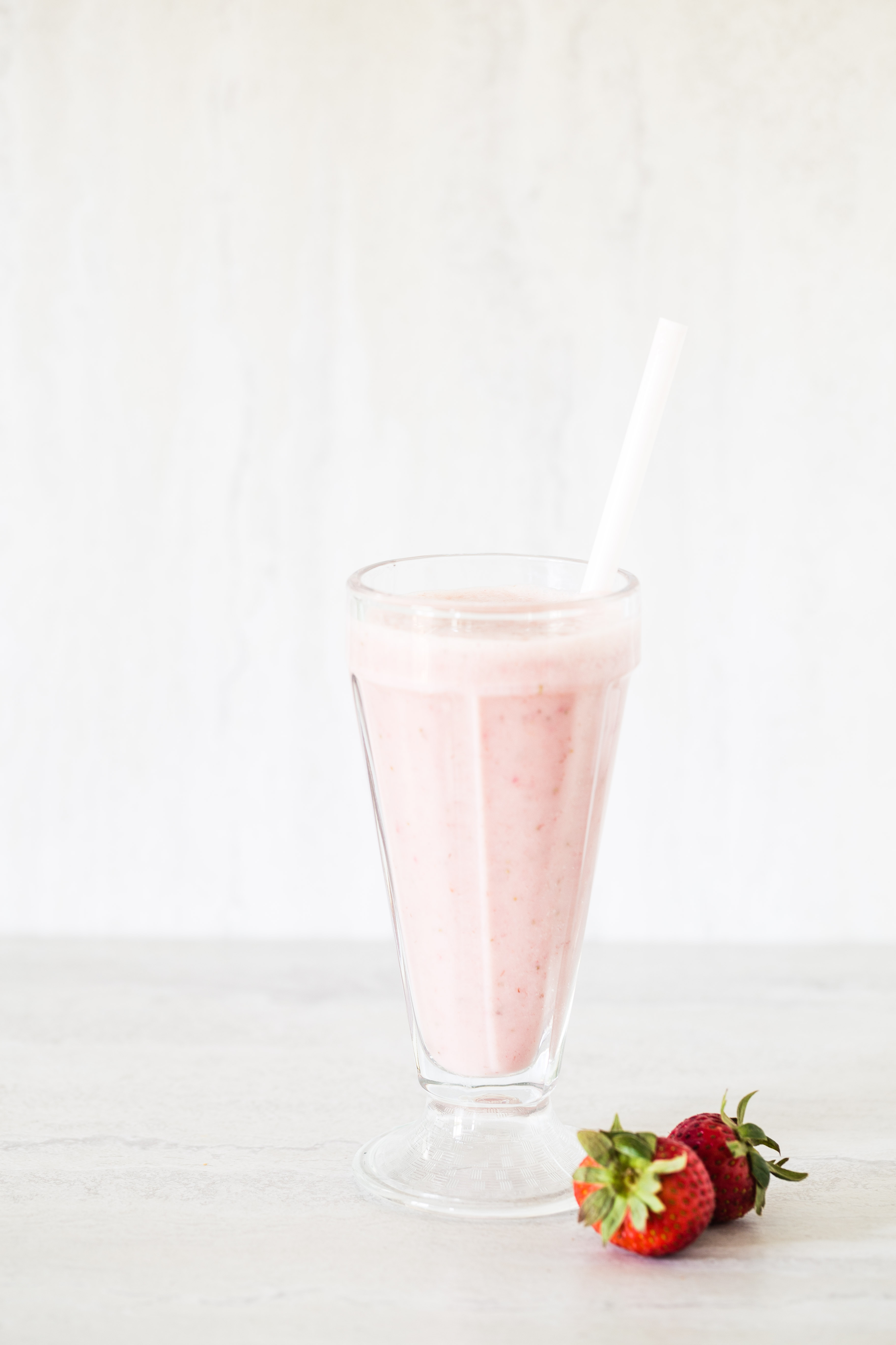 https://www.eatgood4life.com/wp-content/uploads/2016/06/strawberry-banana-smoothie.jpg