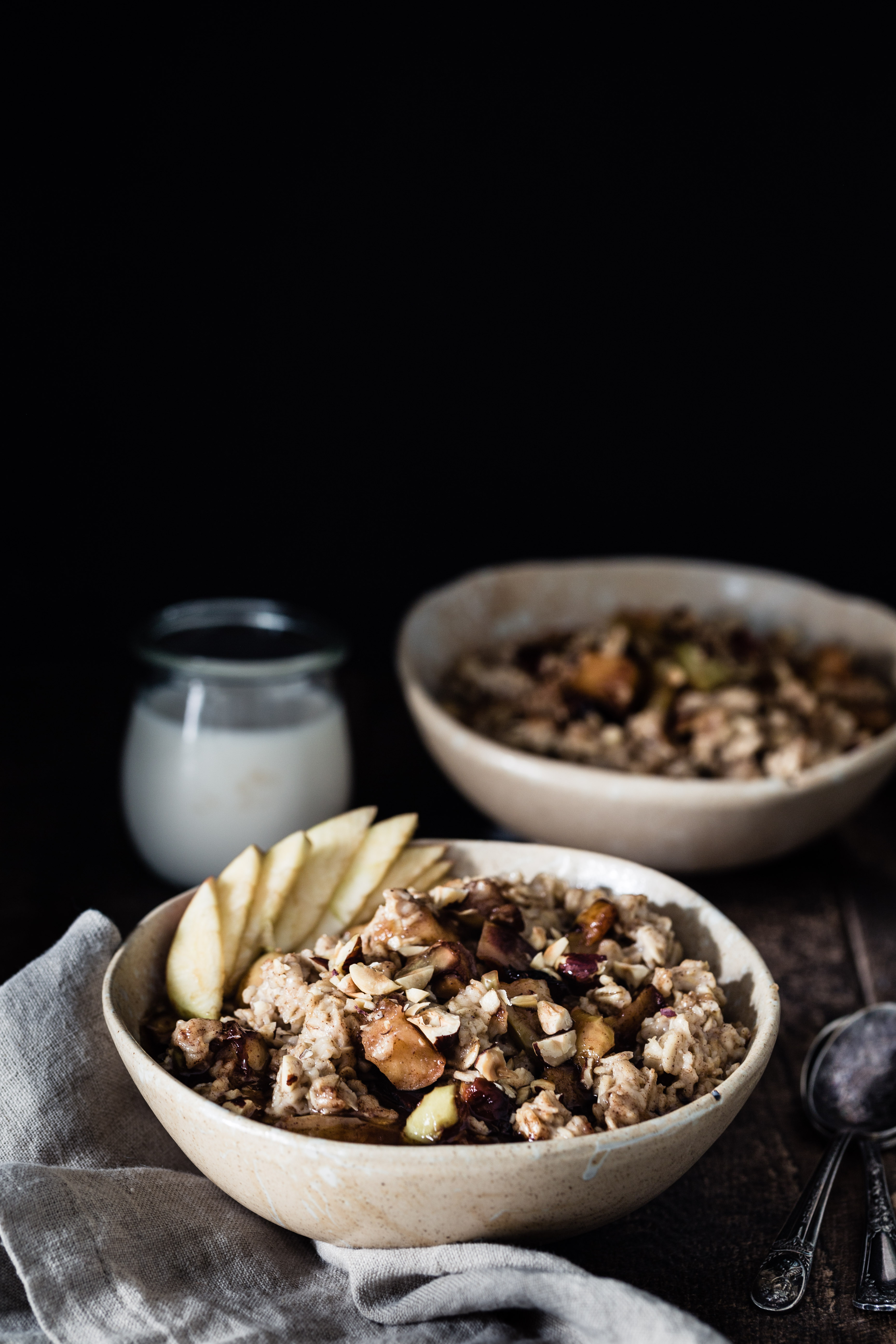 https://www.eatgood4life.com/wp-content/uploads/2016/09/gluten-free-caramelized-apple-oatmeal.jpg